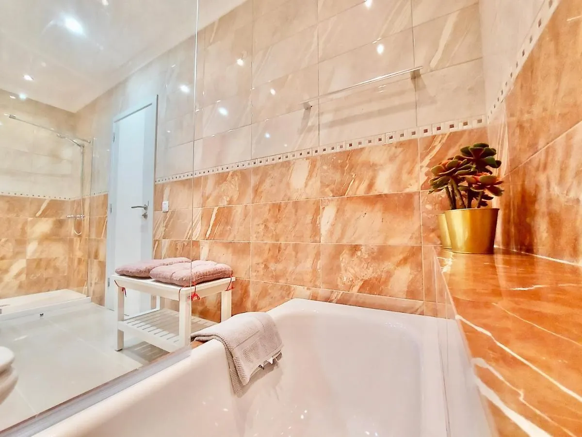Aromas Suites Apartments 拉克鲁斯