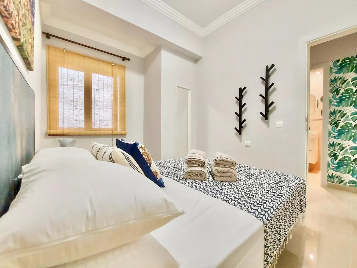 Aromas Suites Apartments 拉克鲁斯
