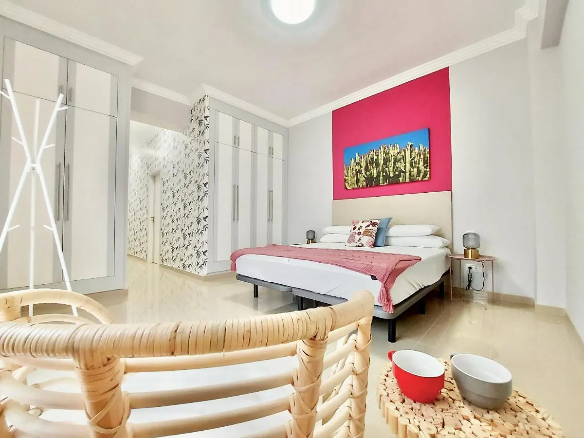 Aromas Suites Apartments 拉克鲁斯 西班牙